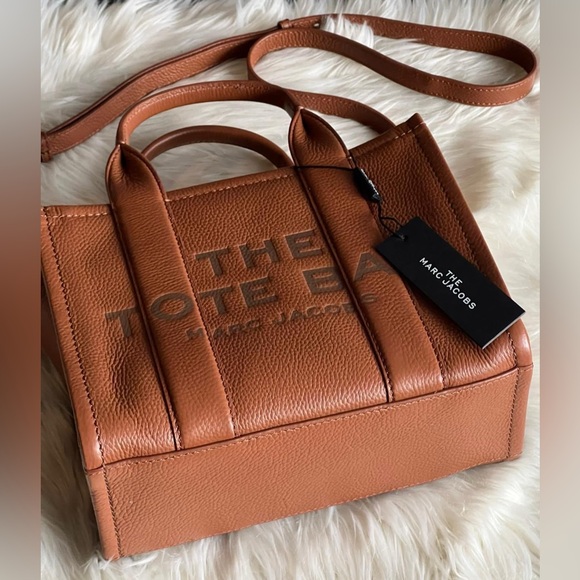 💰SOLD - H009L01SP21 - Marc Jacobs The Leather Small Tote Bag - Picture 6 of 16